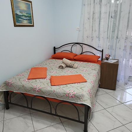 Thea Sea Apartment Néa Mudaniá Kültér fotó
