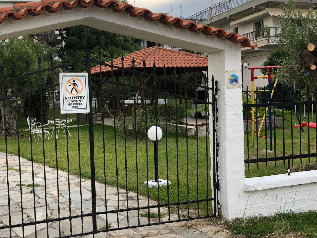 Thea Sea Apartment Néa Mudaniá Kültér fotó