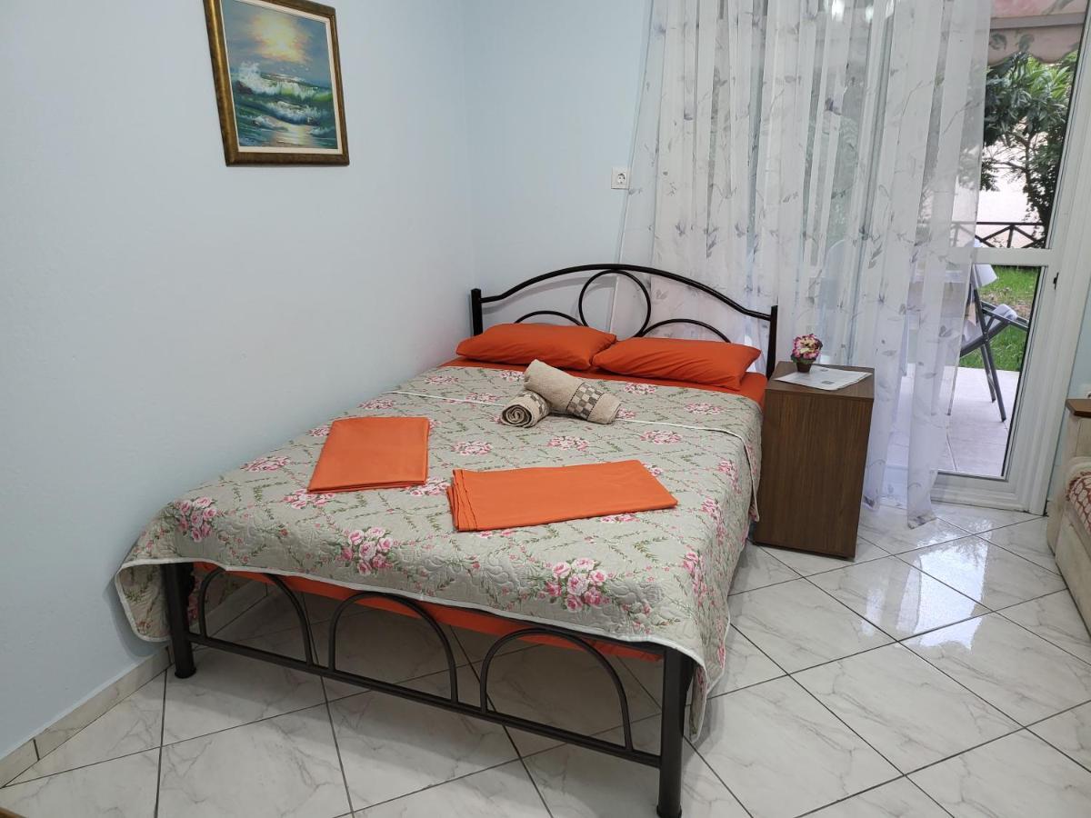 Thea Sea Apartment Néa Mudaniá Kültér fotó
